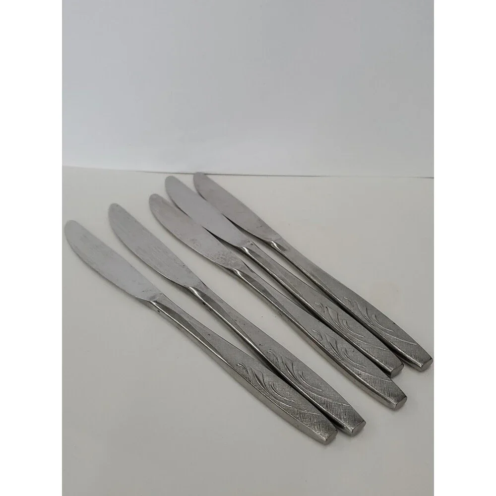 Northland Stainless (Japan) Burnished Pattern #OHS125 By‎ Oneida (16 Piece Lot)